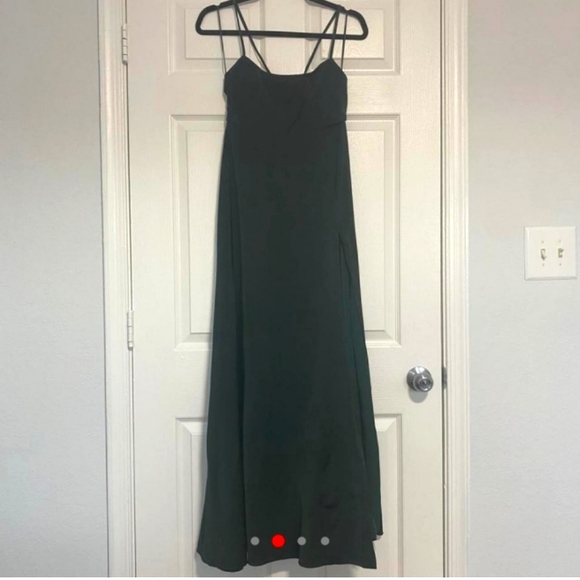 Emerald Green Showpo Maxi Dress - Picture 2 of 4